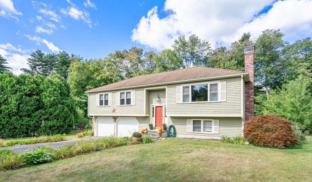42 Harriman Road Hudson, MA 01749 - Photo 1 of 32 Gallery Image 1
