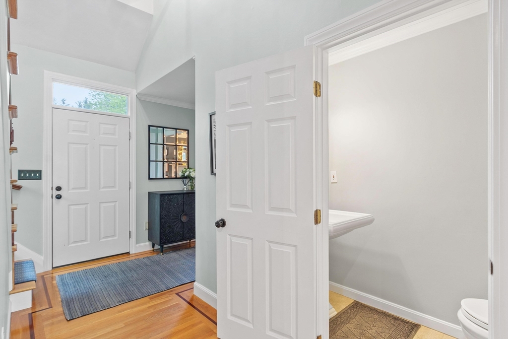 121 Hartwell Road Carlisle, MA 01741 - Photo 7 of 41 Gallery Image 7