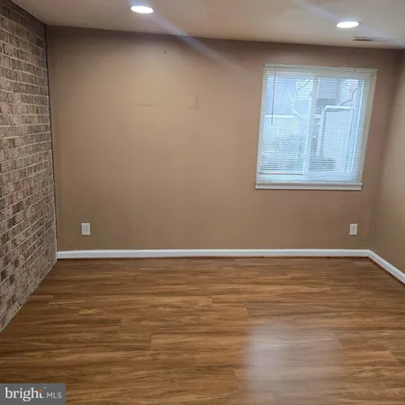 $2,250 | 19319 Club House Road, Unit 101, Montgomery Village, MD 20886