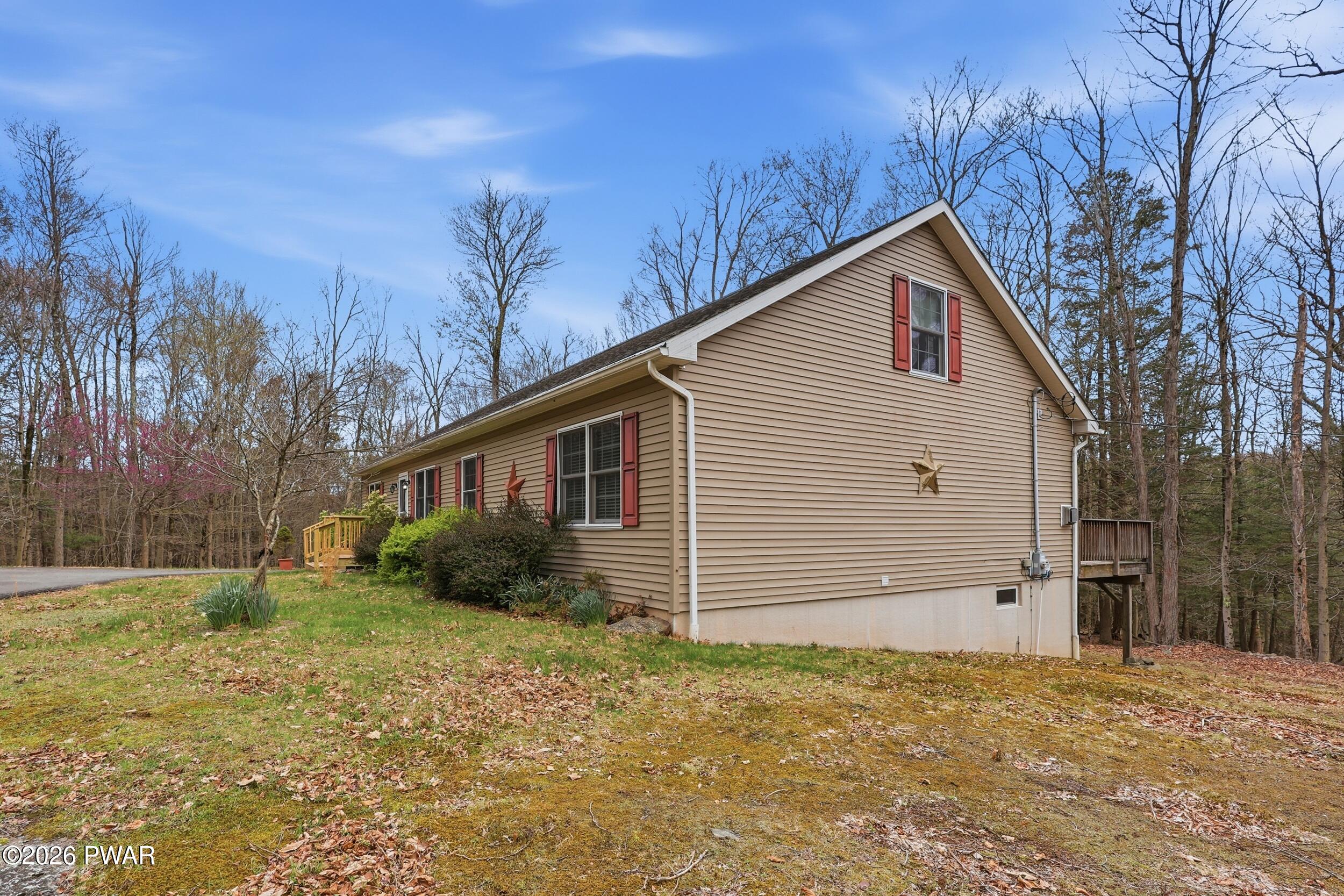 4 Pine Creek Road Hawley, PA 18428 - Photo 39 of 50 side yard