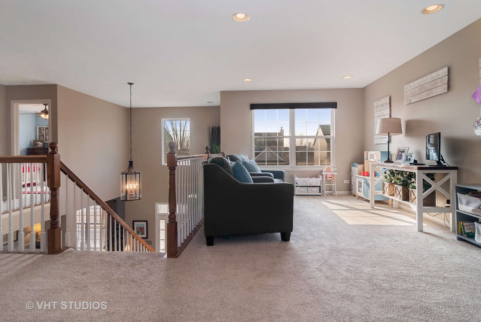 310 Monument Road Elgin, IL 60124 - Photo 18 of 33