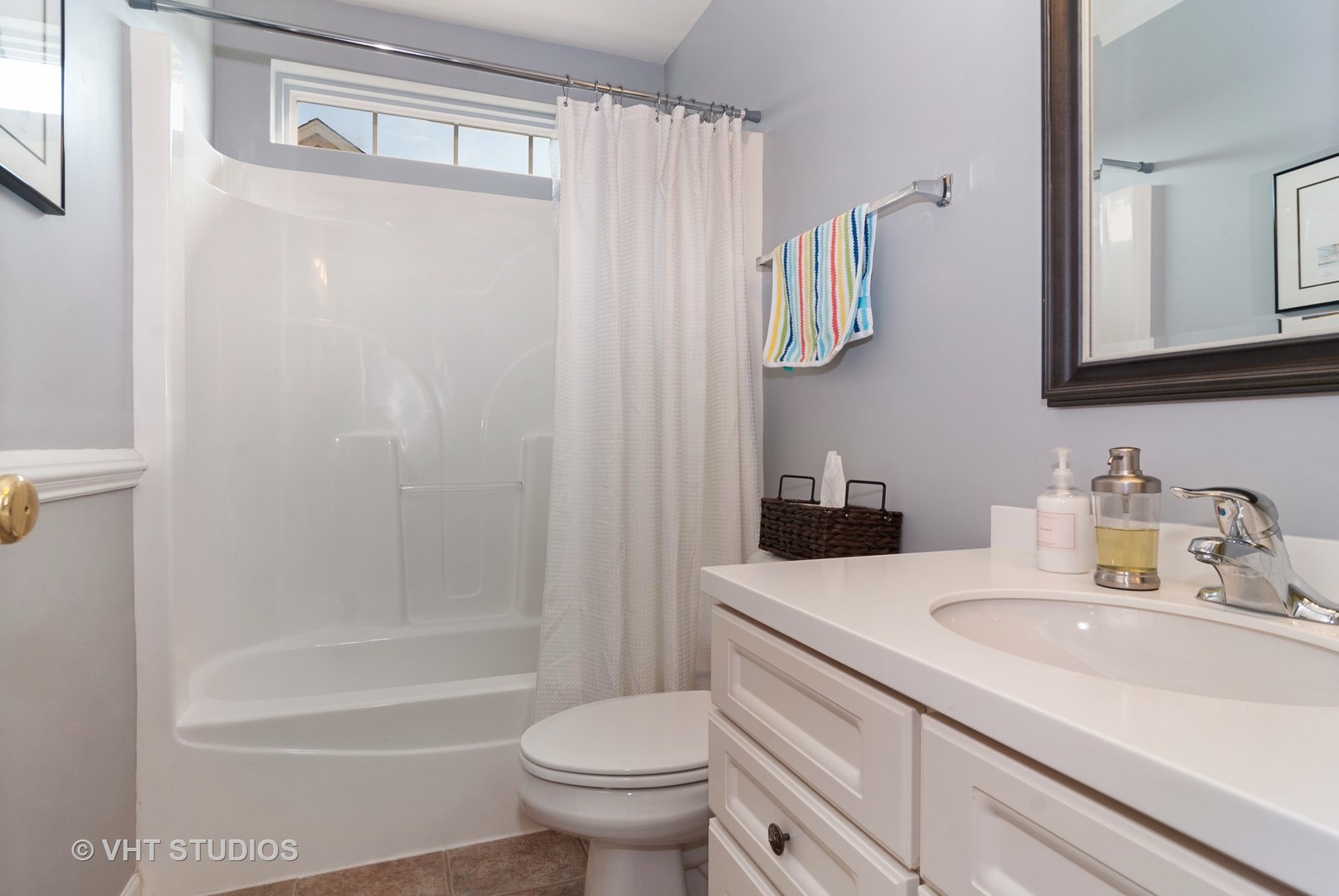 310 Monument Road Elgin, IL 60124 - Photo 25 of 33