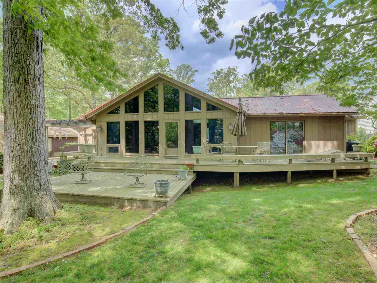 4504 Wingate Drive Raleigh, NC 27609 - Photo 26 of 27 tning at its Best!