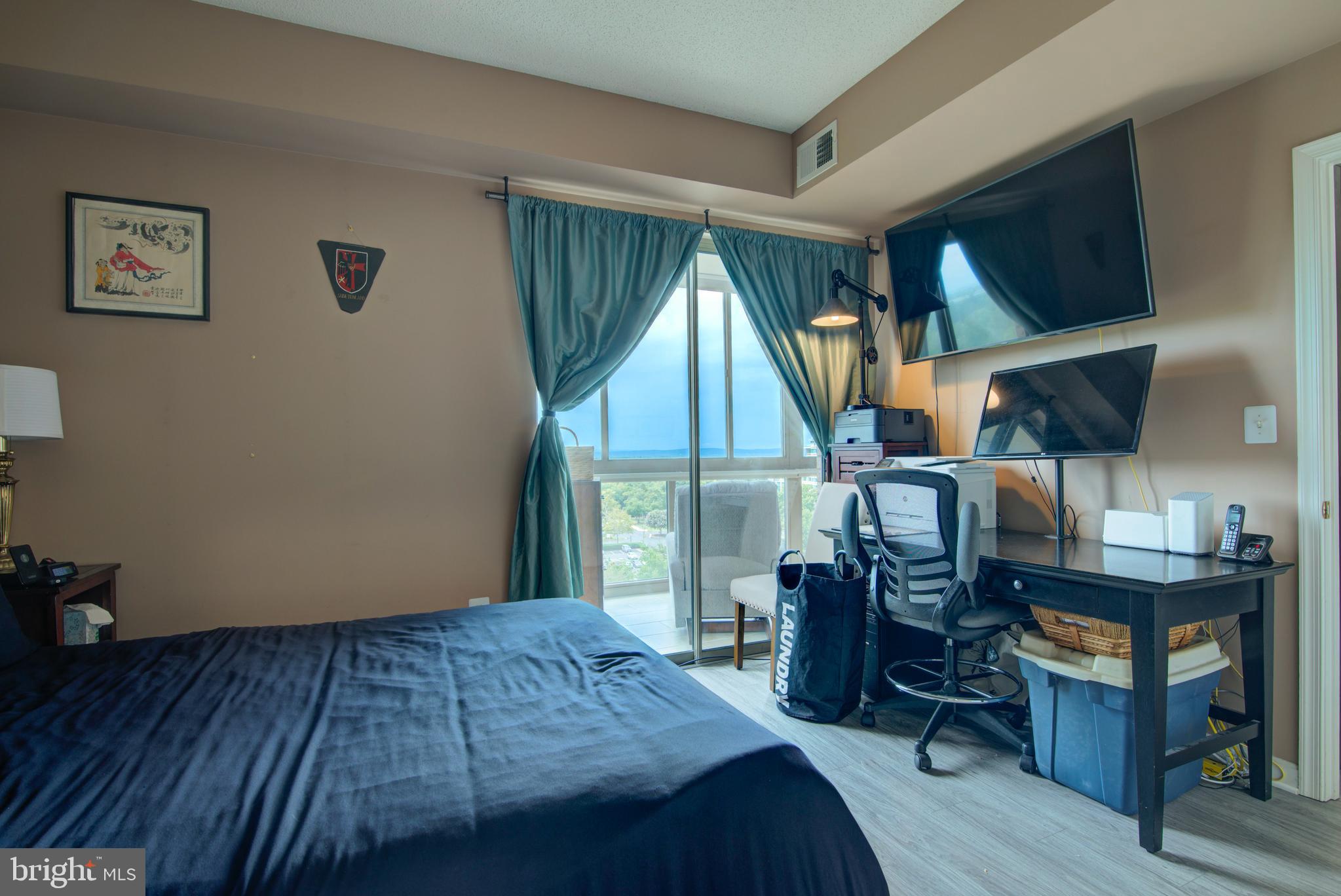 19365 Cypress Ridge Terrace, Unit 1102 Leesburg, VA 20176 - Photo 38 of 60