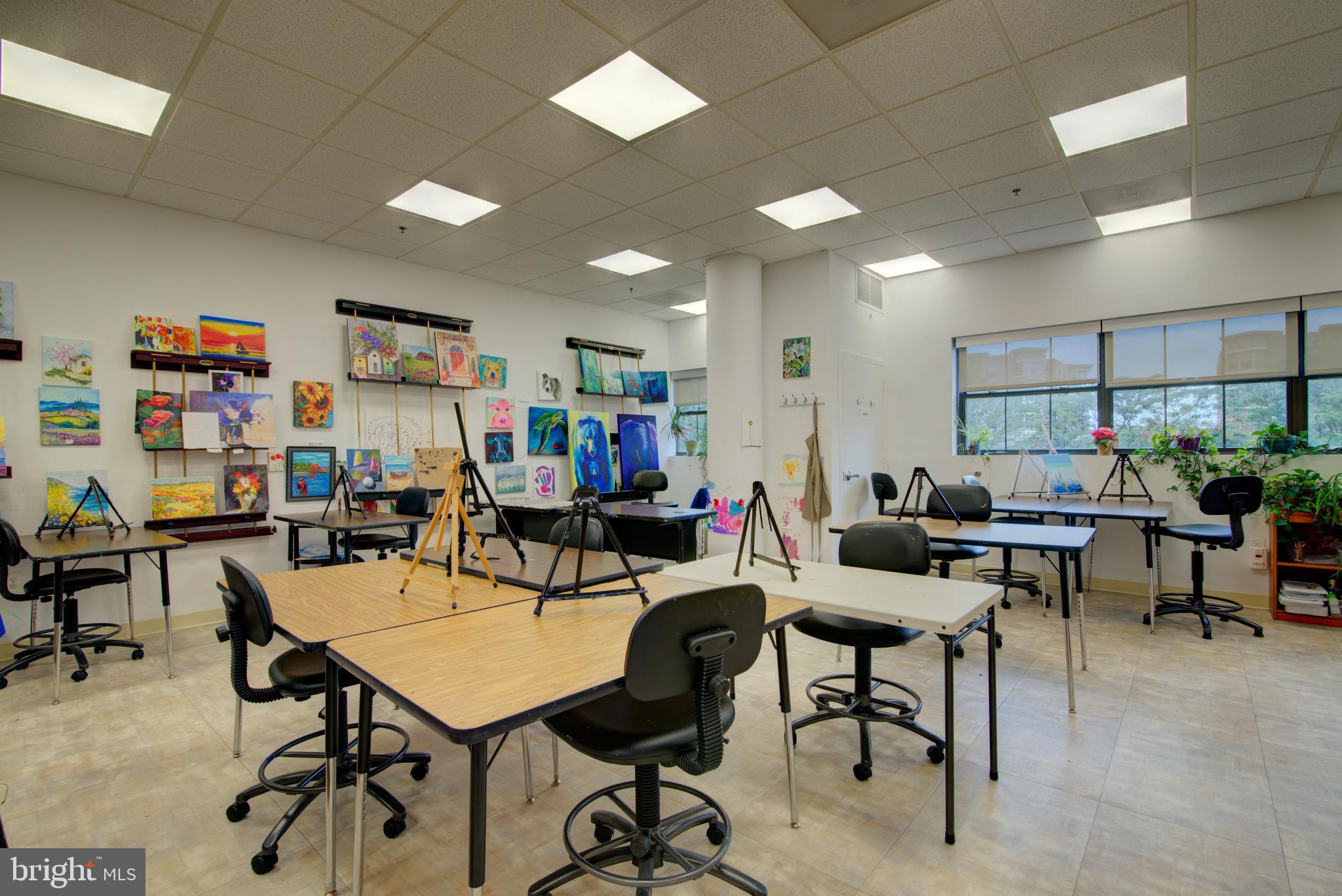 19365 Cypress Ridge Terrace, Unit 1102 Leesburg, VA 20176 - Photo 45 of 60 A favorite spot for residents to paint & create!