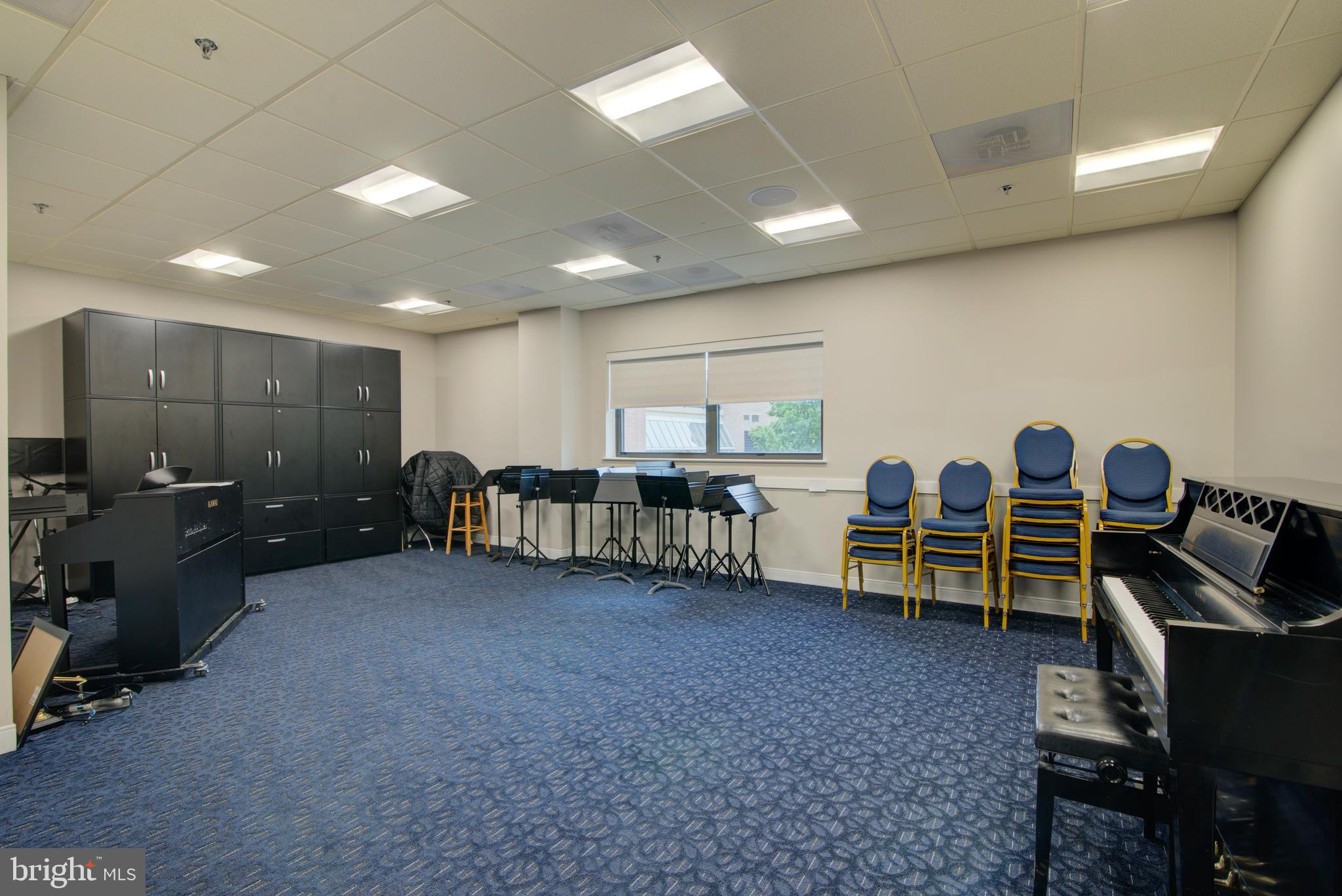 19365 Cypress Ridge Terrace, Unit 1102 Leesburg, VA 20176 - Photo 54 of 60 A space where melodies come alive!