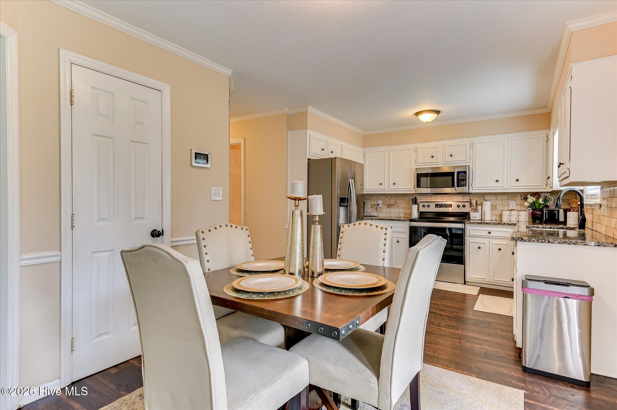 536 Blue Ridge Crossing Evans, GA 30809 - Photo 13 of 44 Eat-In Kitchen