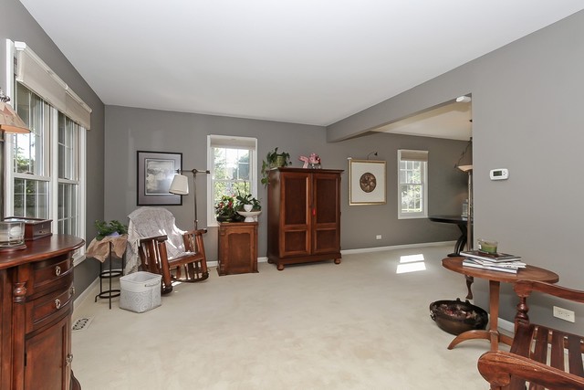 2850 Randall Ridge Drive Elgin, IL 60124 - Photo 3 of 19 a view of a livingroom with furniture and a large window