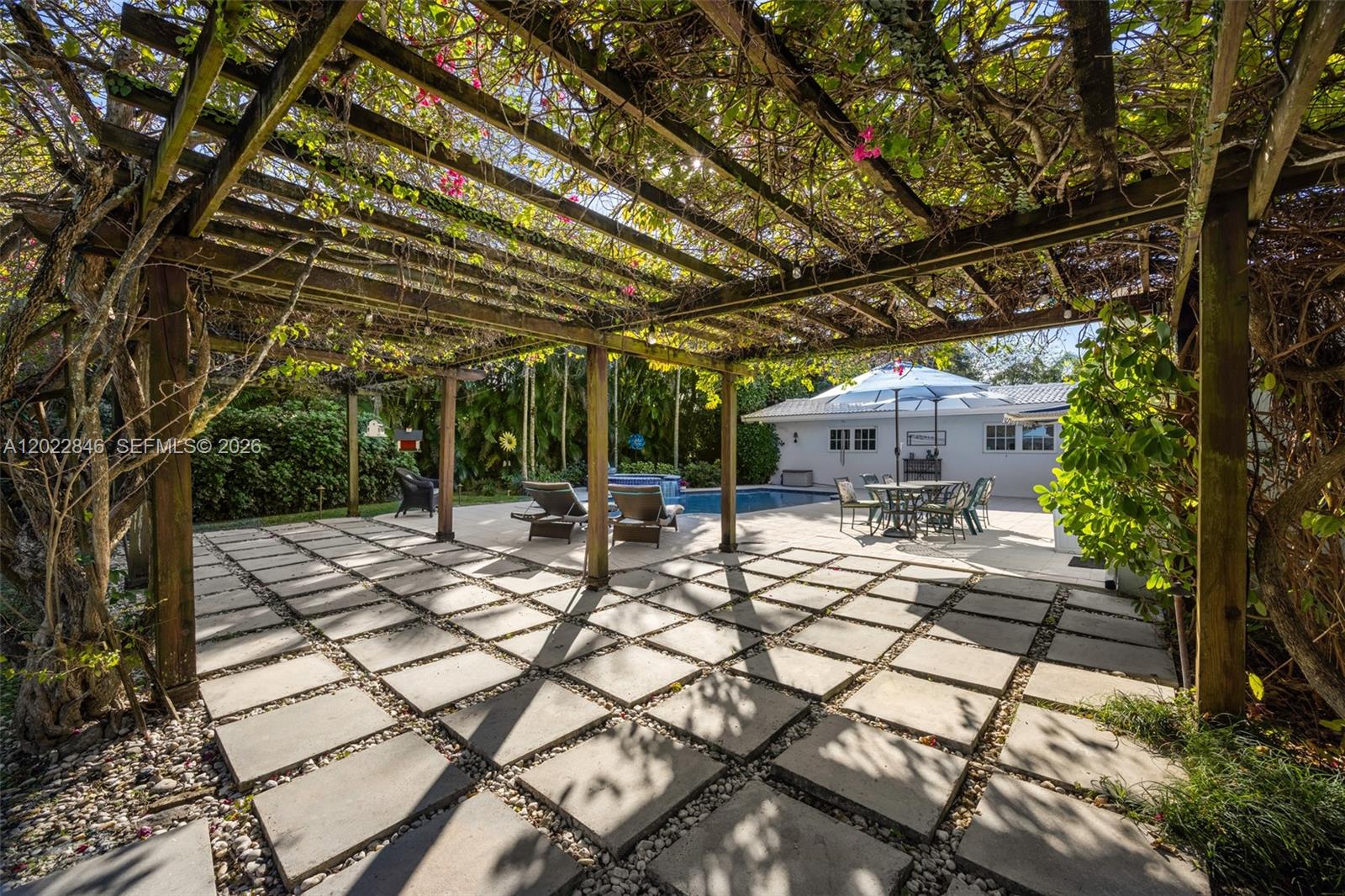 7290 Southwest 77th Terrace Miami, FL 33143 - Photo 34 of 35