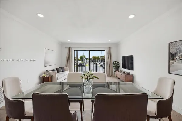 $2,200 | 10431 North Kendall Drive, Unit D204, Miami, FL 33176