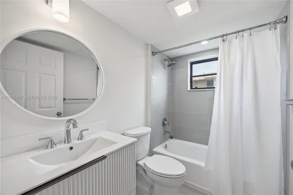 $2,200 | 10431 North Kendall Drive, Unit D204, Miami, FL 33176