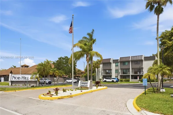 $2,200 | 10431 North Kendall Drive, Unit D204, Miami, FL 33176