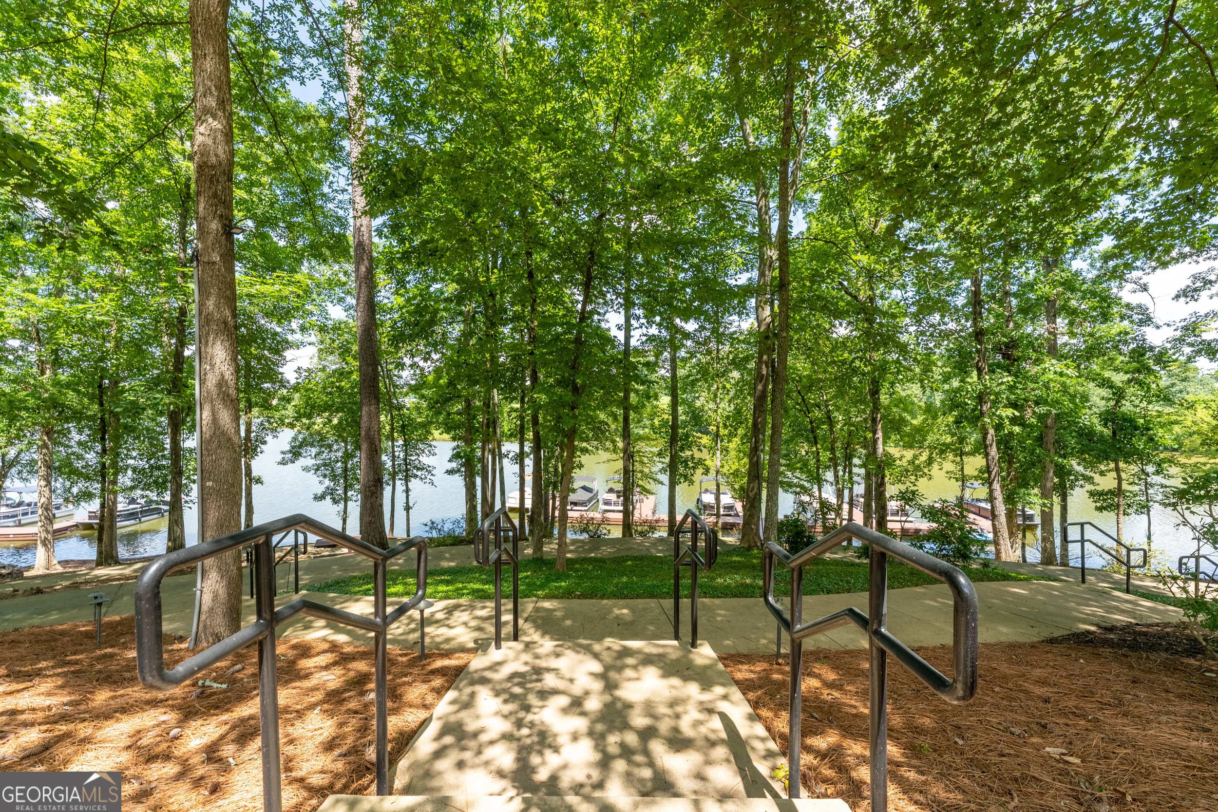 1071 Southern Pne Road Greensboro, GA 30642 - Photo 32 of 35 a view of a yard with a tree