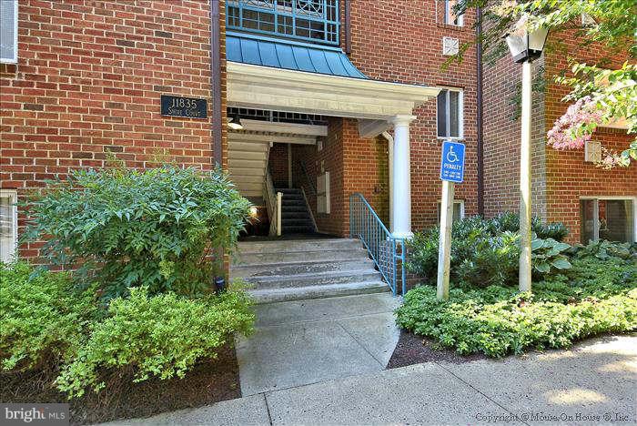 11835 Shire Court, Unit 21B Reston, VA 20191 - Photo 1 of 14 11835 Shire -Court Your New Home!