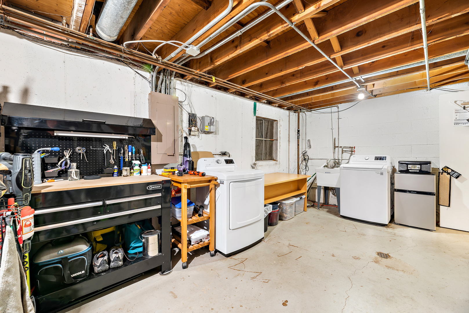 2142 Rugen Road, Unit C Glenview, IL 60026 - Photo 19 of 24 a utility room with dryer and washer
