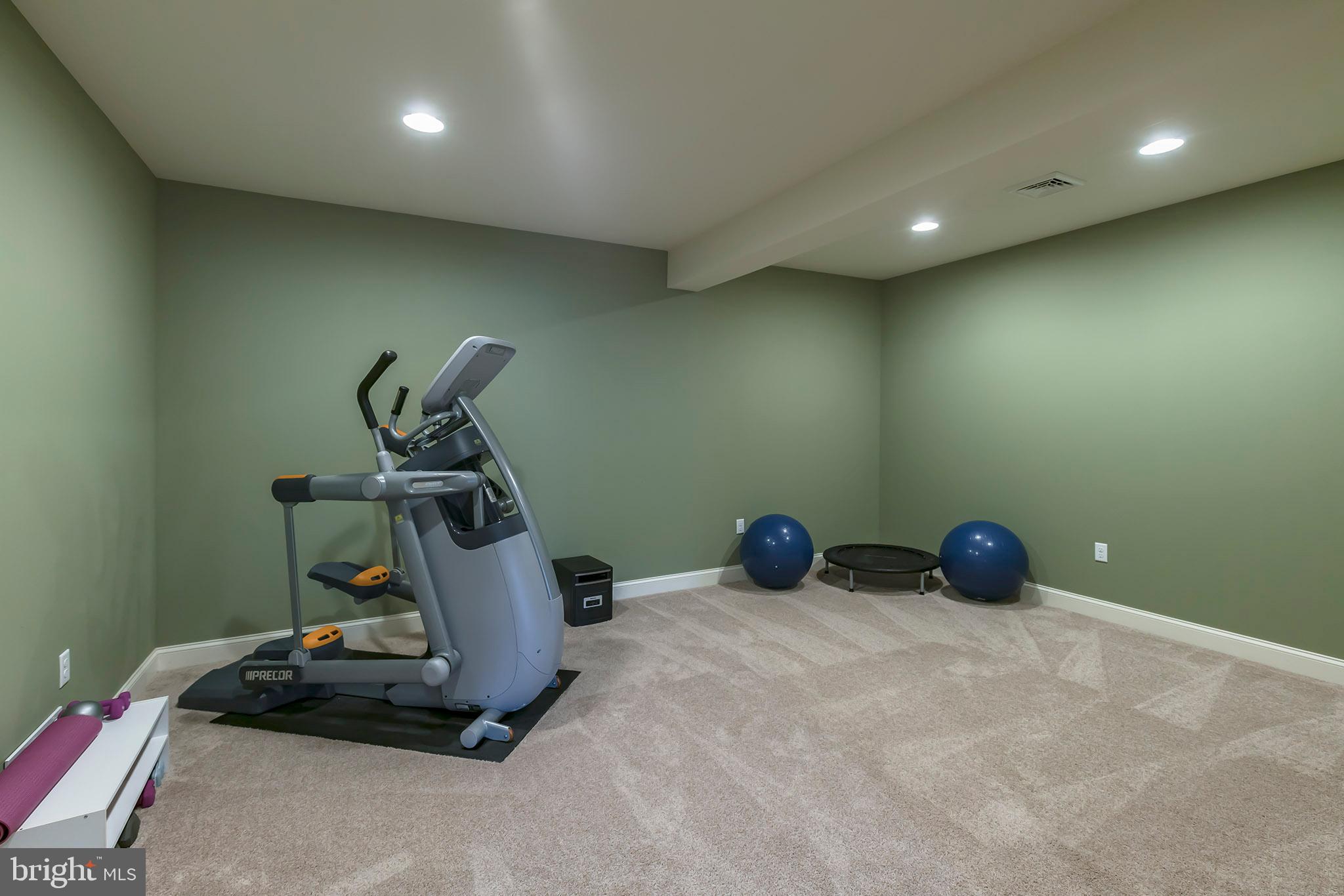 605 Bent Creek Drive Lititz, PA 17543 - Photo 37 of 43