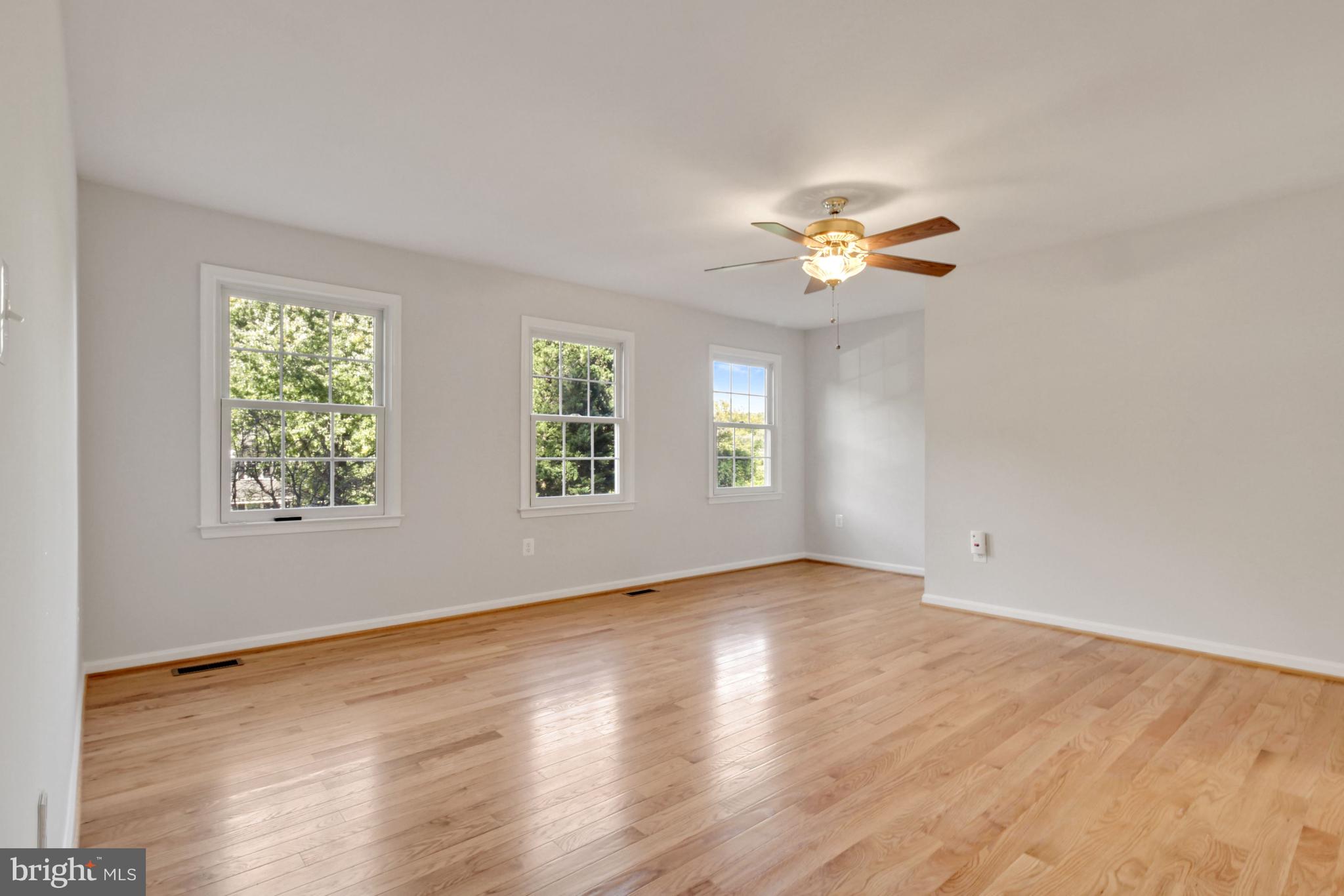 2604 Bayview Lane Silver Spring, MD 20906 - Photo 16 of 42 Primary Bedroom