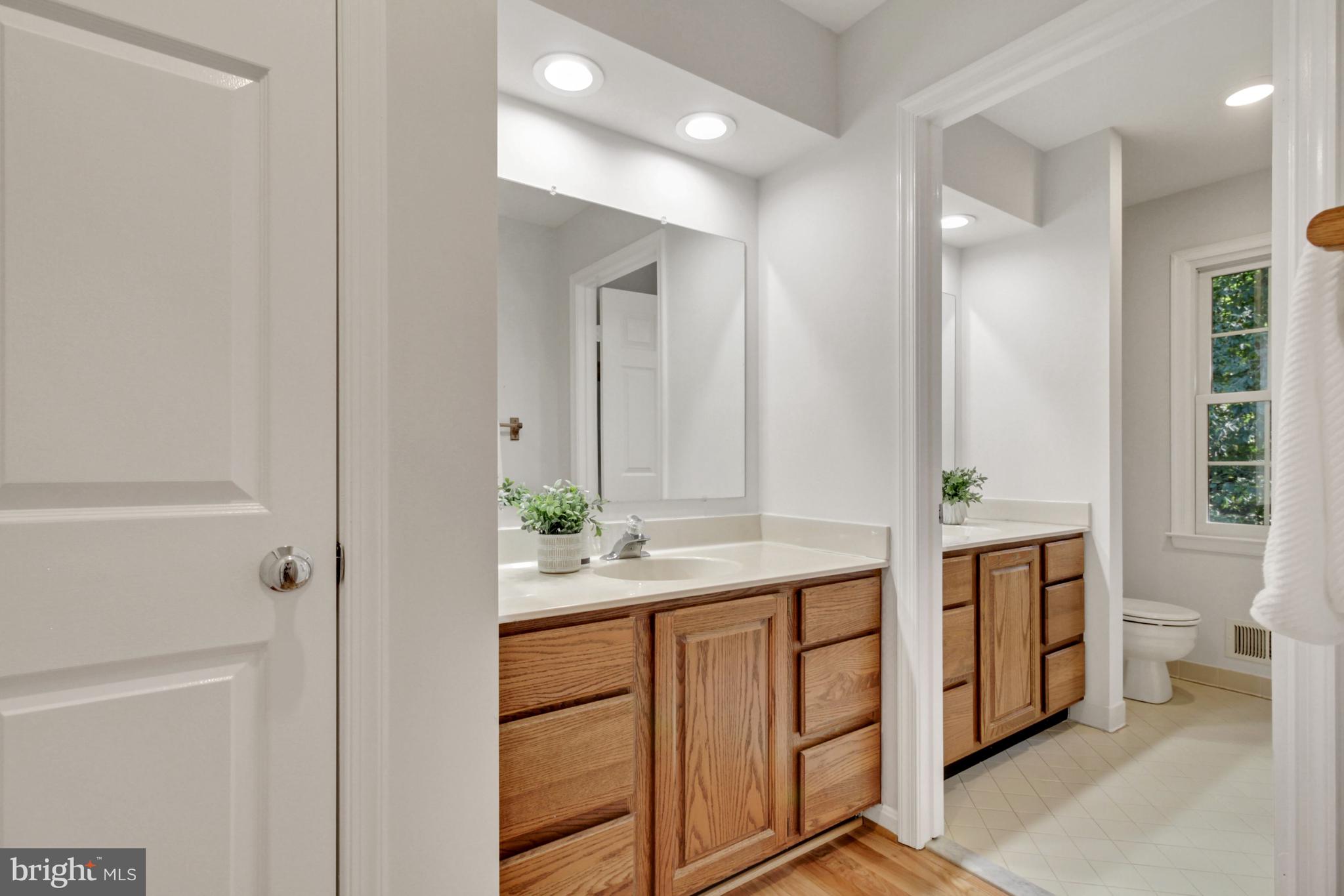 2604 Bayview Lane Silver Spring, MD 20906 - Photo 25 of 42 Upper Level Hall Bath