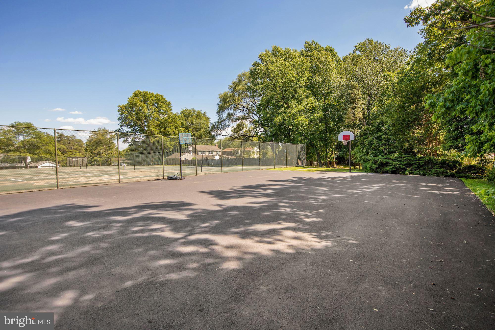 2604 Bayview Lane Silver Spring, MD 20906 - Photo 42 of 42 Community Tennis Courts