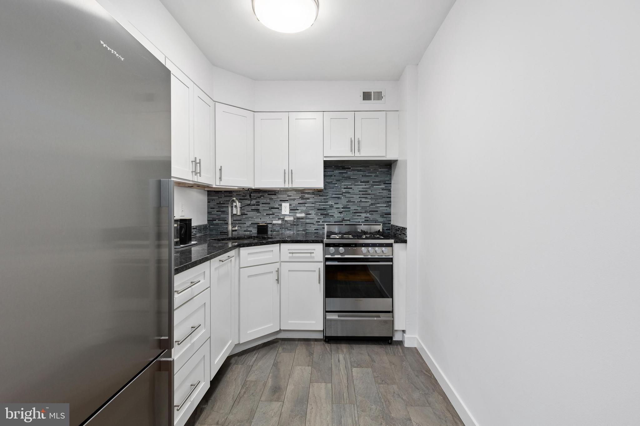 1245 4th Street Southwest, Unit E509 Washington, DC 20024 - Photo 10 of 26