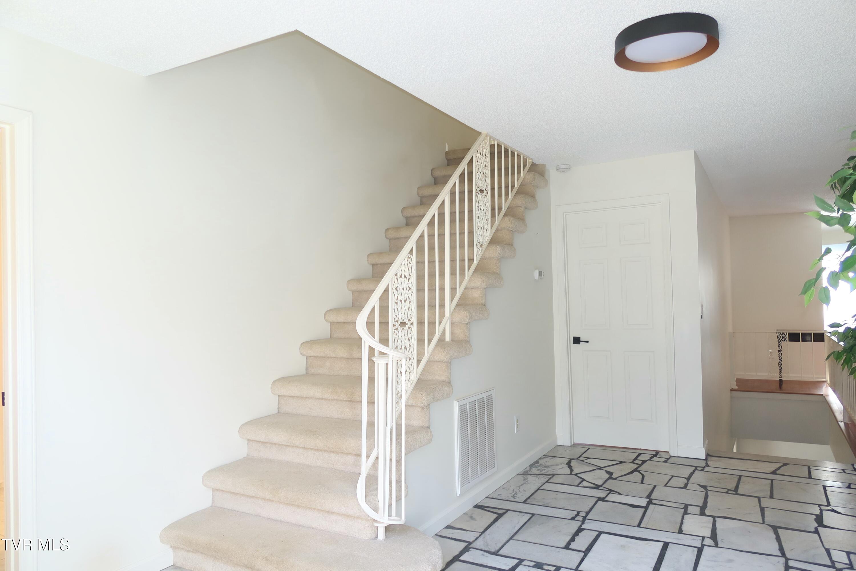 744 Stuffle Street Kingsport, TN 37660 - Photo 33 of 71 IMG_8087