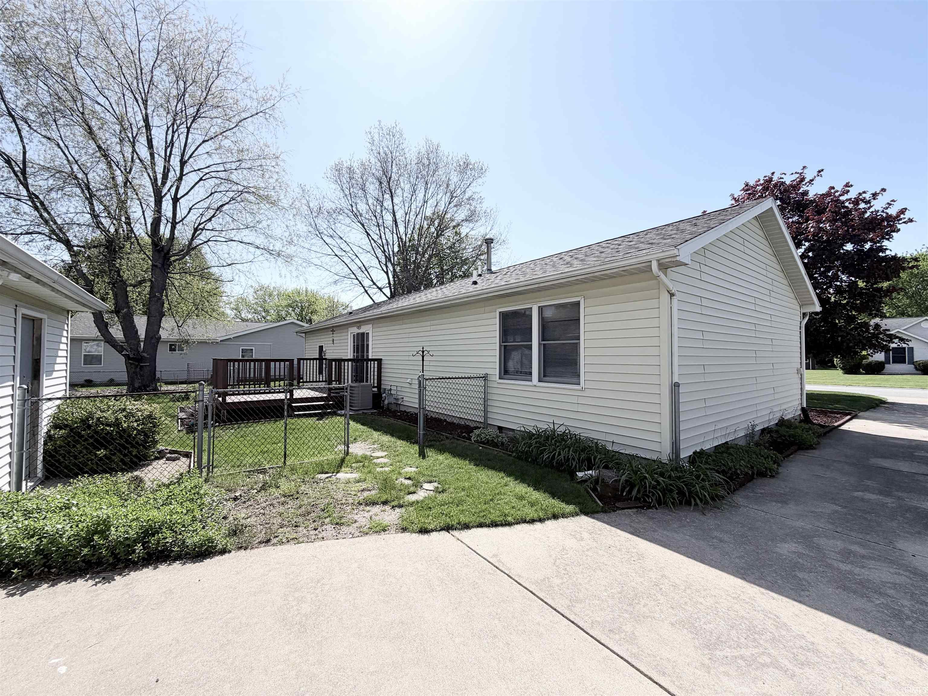 213 South William Street North Liberty, IN 46554 - Photo 5 of 32