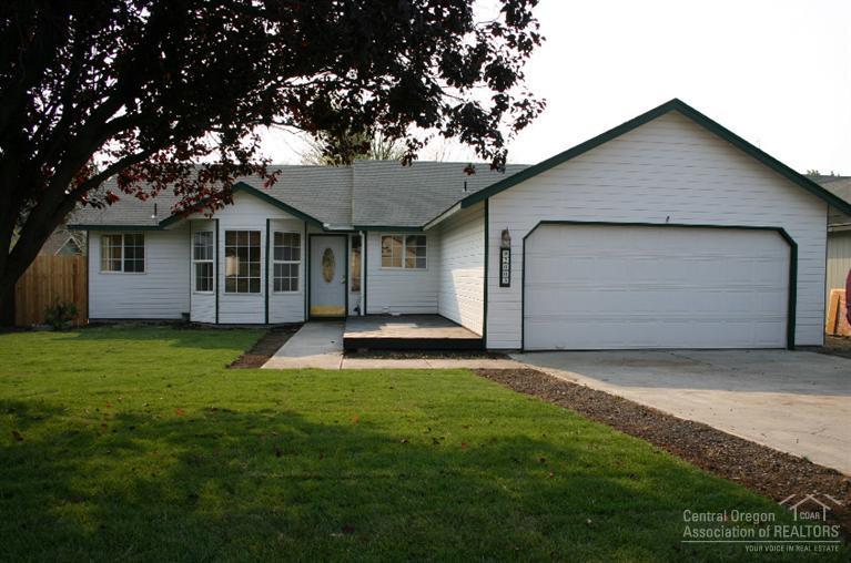 2003 Southwest 29th Street Redmond, OR 97756 - Photo 1 of 14 Primary Photo