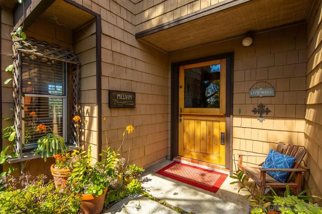 692 Rimini Road Del Mar, CA 92014 - Photo 6 of 25 a front view of a house with outdoor space