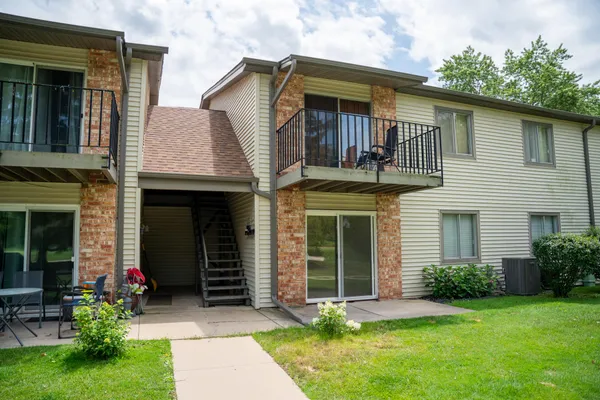 $175,000 | N115-w17125 Armada Drive, Unit 6, Germantown, WI 53022