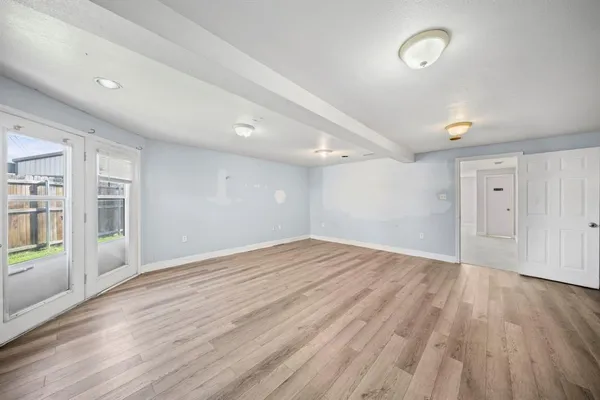 $210,000 | 660 Schieme Street, River Oaks, TX 76114