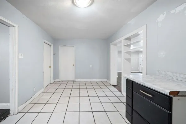 $210,000 | 660 Schieme Street, River Oaks, TX 76114
