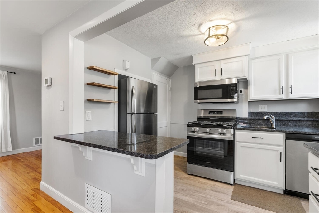 45 Pierce Road, Unit 45 Watertown, MA 02472 - Photo 2 of 36 Gallery Image 2