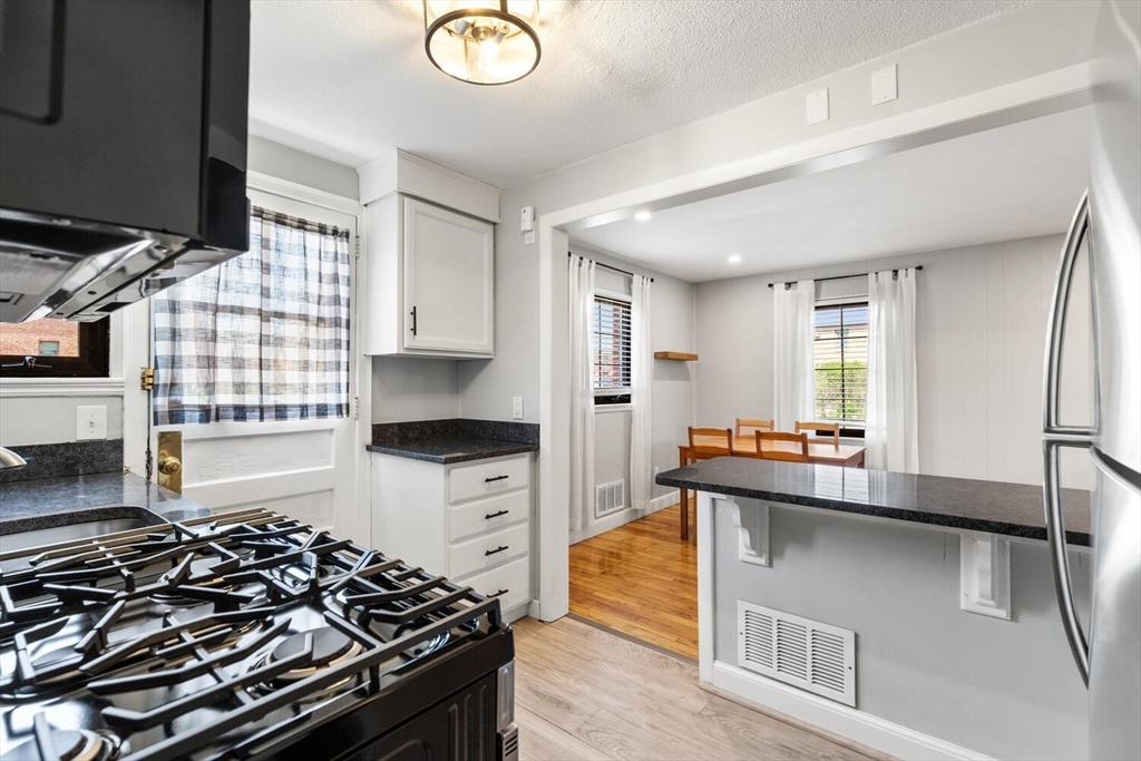 45 Pierce Road, Unit 45 Watertown, MA 02472 - Photo 4 of 36 Gallery Image 4