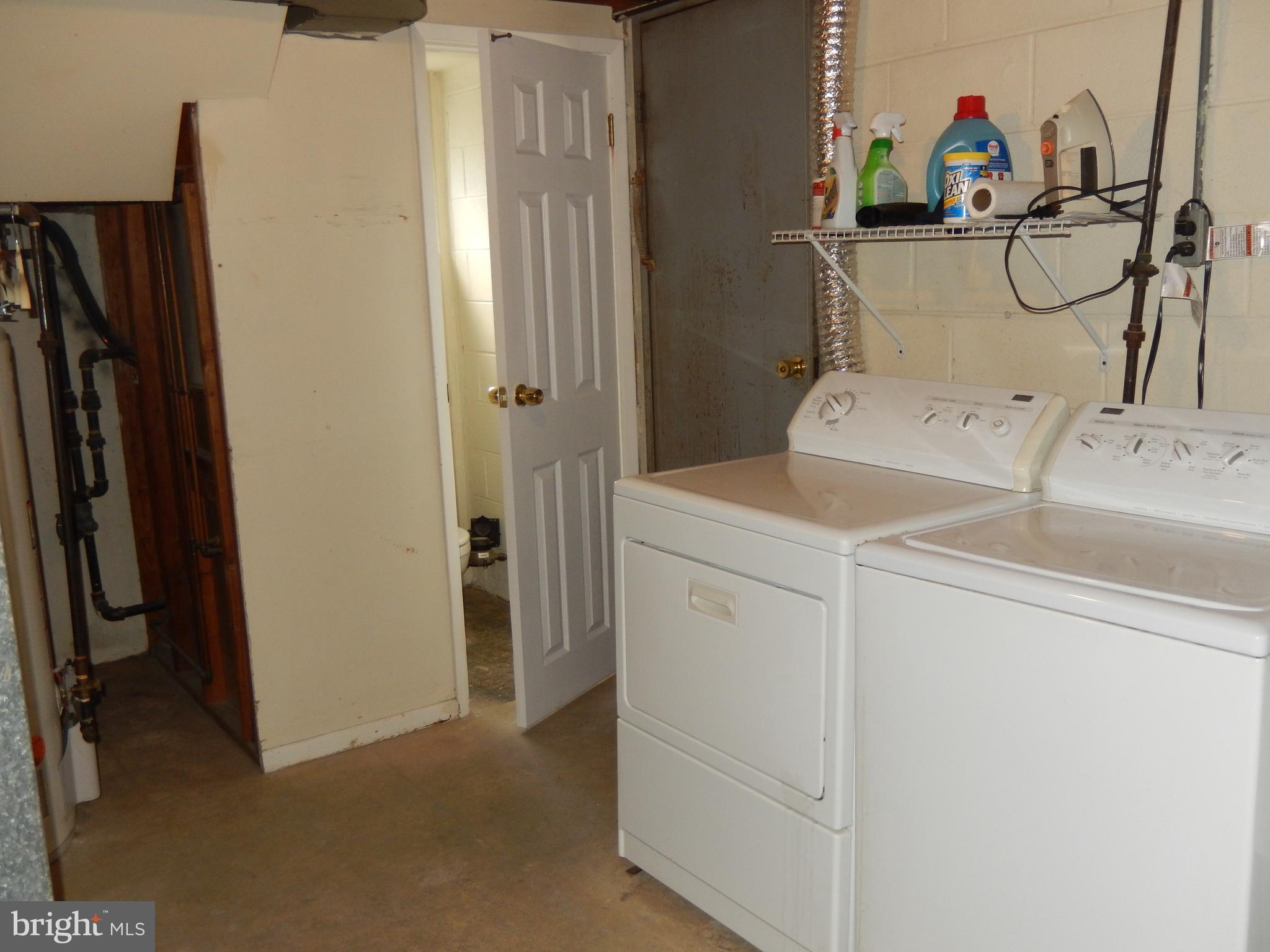 3507 Teton Road Philadelphia, PA 19154 - Photo 21 of 29 Laundry Room