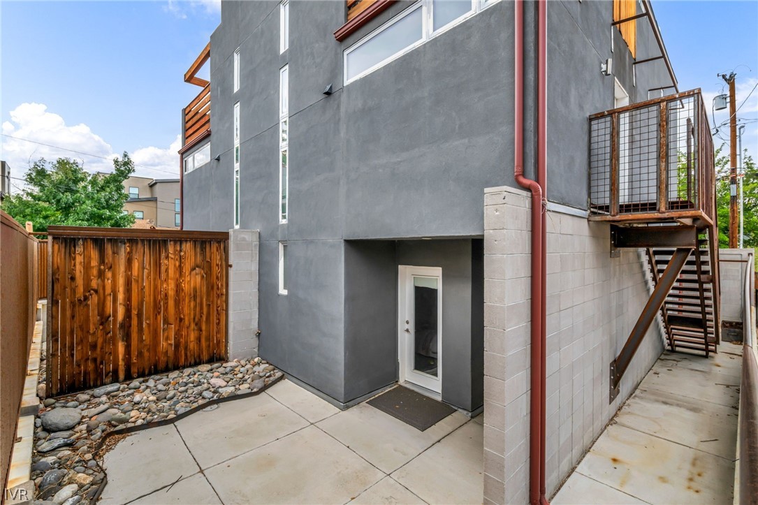 343 Mt Rose Street Reno, NV 89509 - Photo 6 of 46 347 Mount Rose St duplex