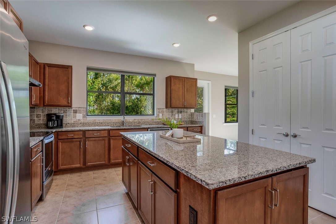 11264 Carlingford Road Fort Myers, FL 33913 - Photo 10 of 33 Gallery Image 10
