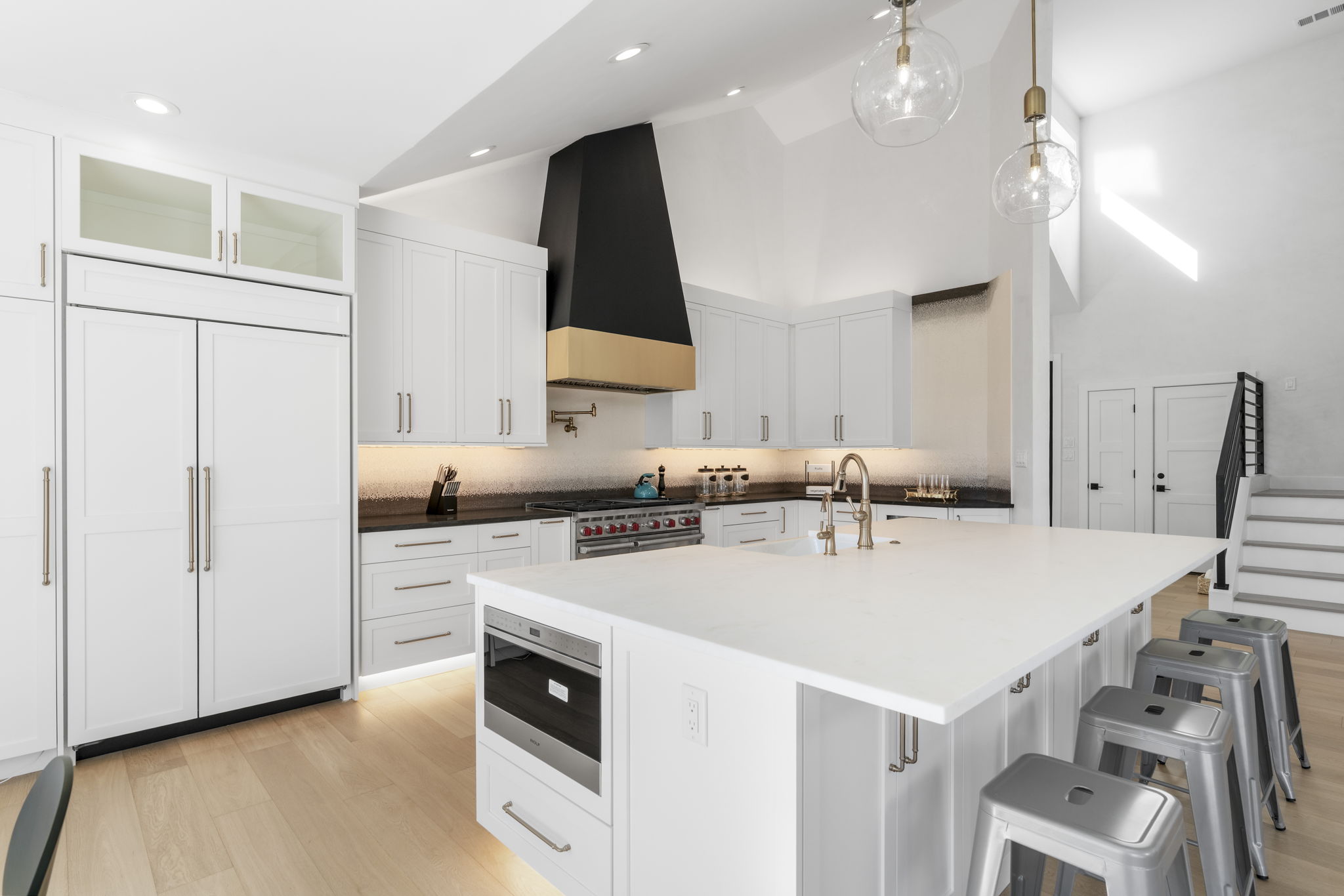 701 Furlong Drive Austin, TX 78746 - Photo 8 of 38