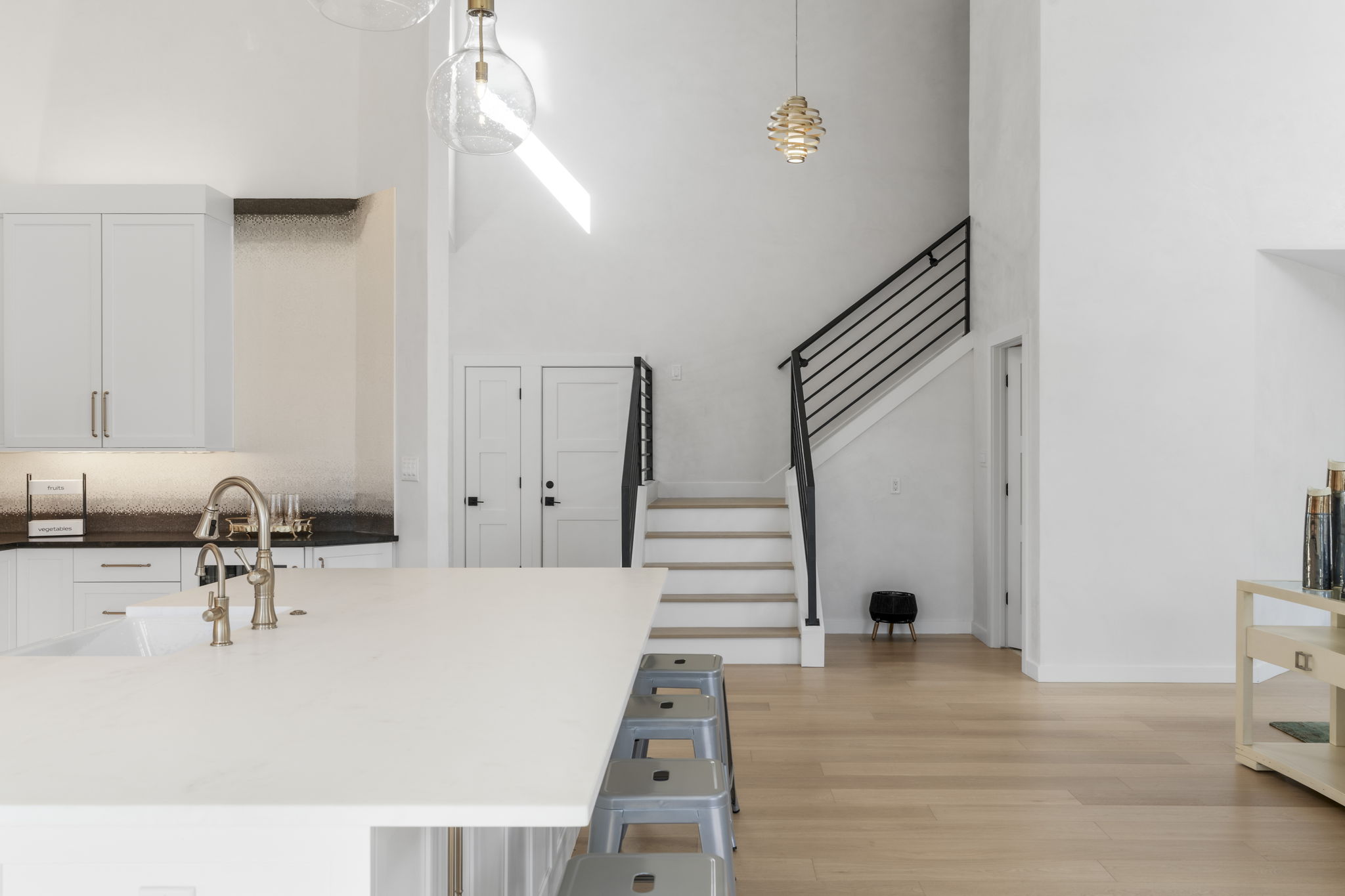 701 Furlong Drive Austin, TX 78746 - Photo 9 of 38