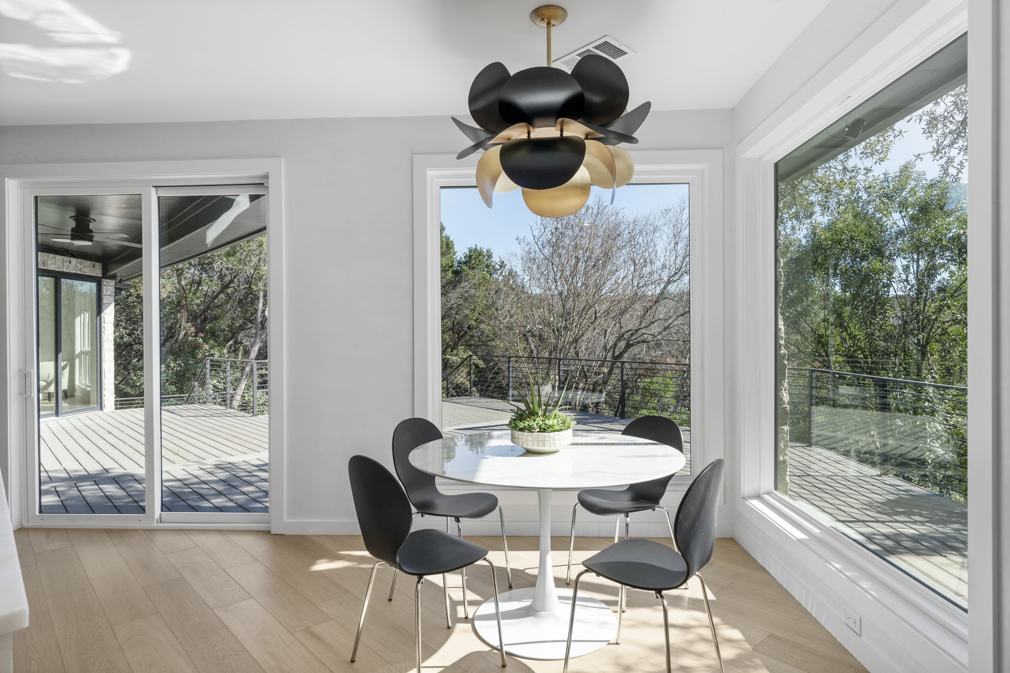 701 Furlong Drive Austin, TX 78746 - Photo 10 of 38 Breakfast / Dining area off Kitchen