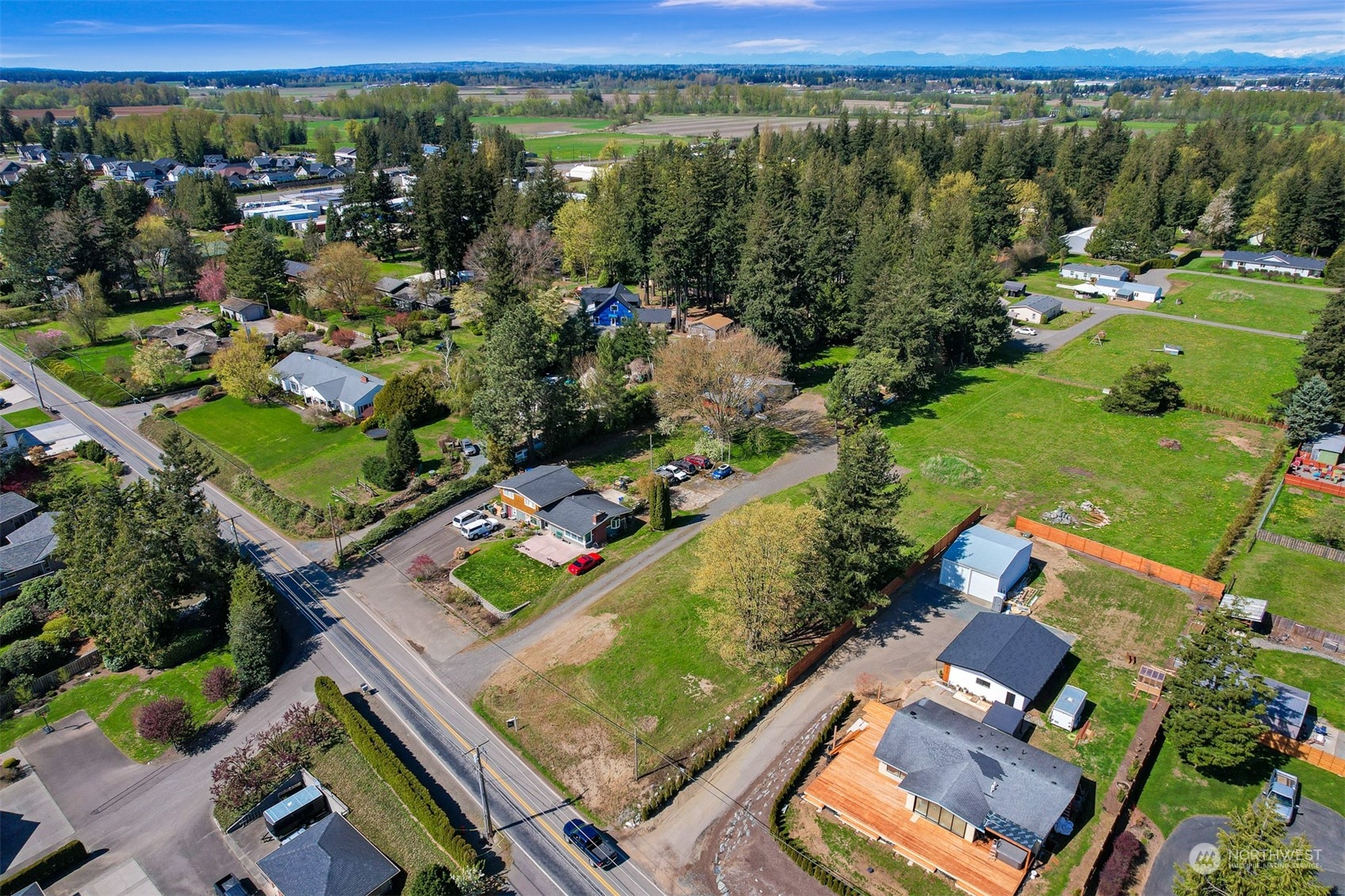 206 East Wiser Lake Road Lynden, WA 98264 - Photo 7 of 12 Gallery Image 7