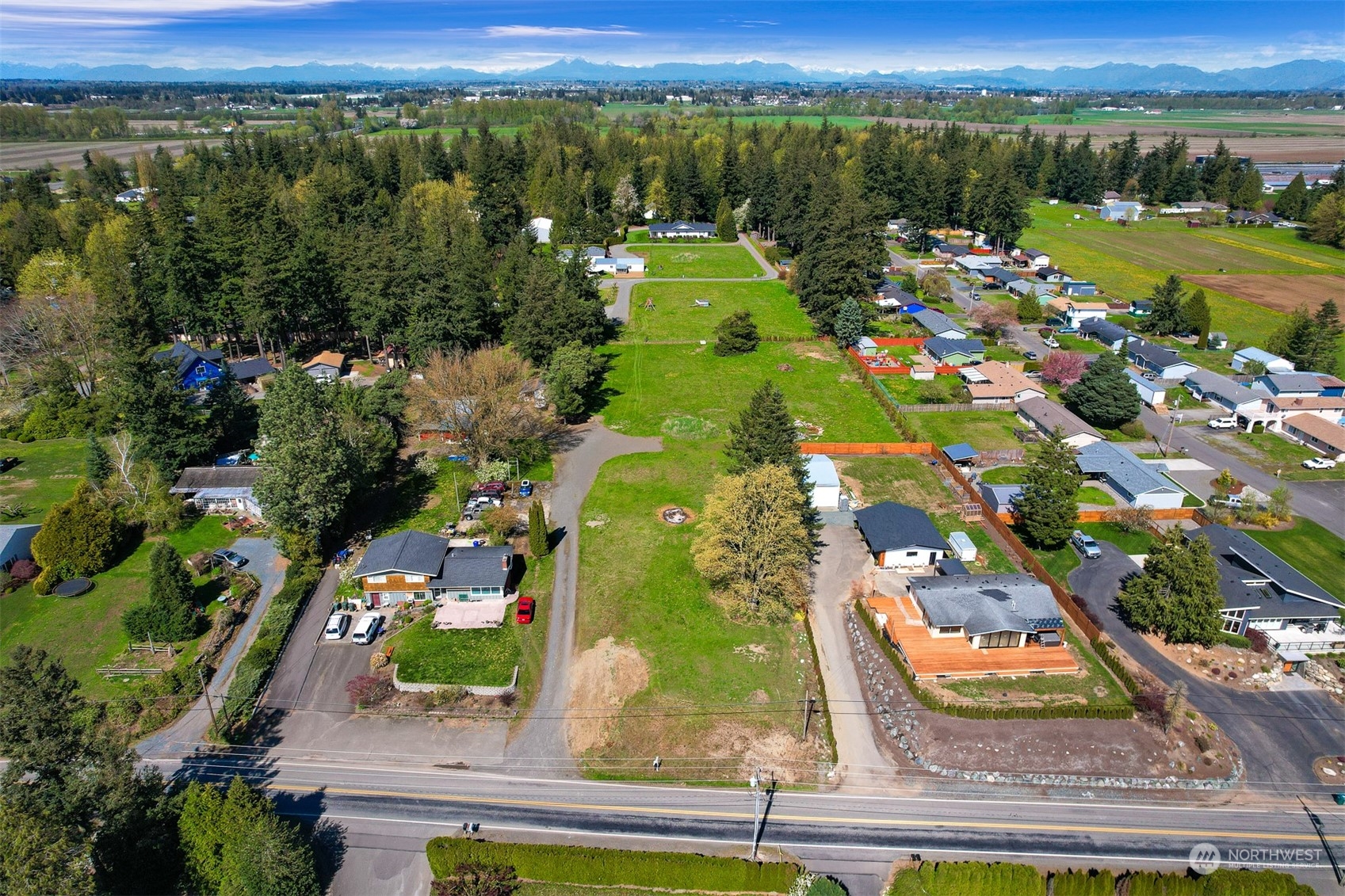206 East Wiser Lake Road Lynden, WA 98264 - Photo 8 of 12 Gallery Image 8