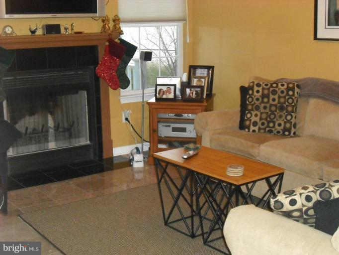 1220 Rosegate Court Rosedale, MD 21237 - Photo 13 of 13 Family Room #2
