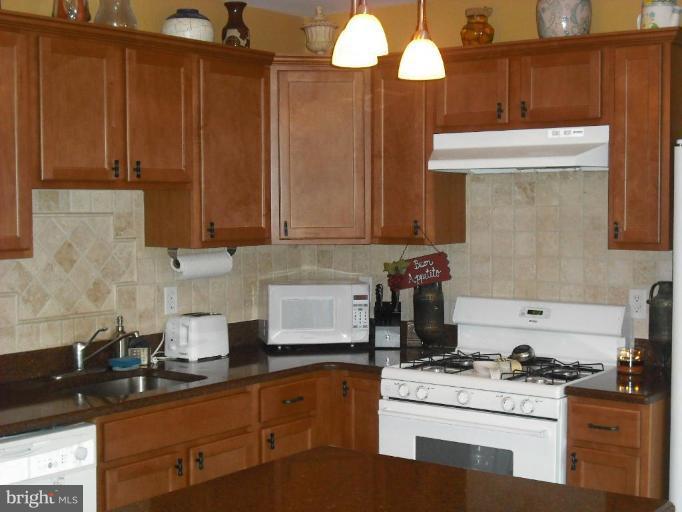 1220 Rosegate Court Rosedale, MD 21237 - Photo 3 of 13 Kitchen