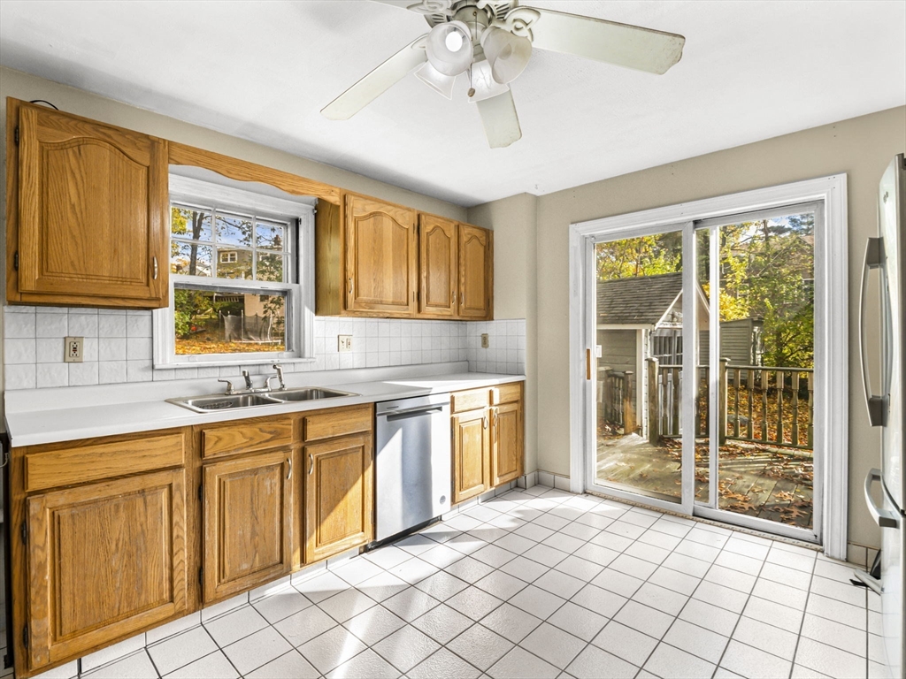 81 Spring Street Wakefield, MA 01880 - Photo 16 of 25 Gallery Image 16