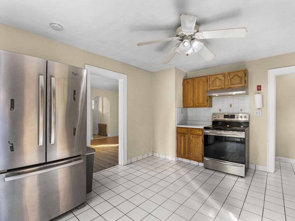 81 Spring Street Wakefield, MA 01880 - Photo 18 of 25 Gallery Image 18