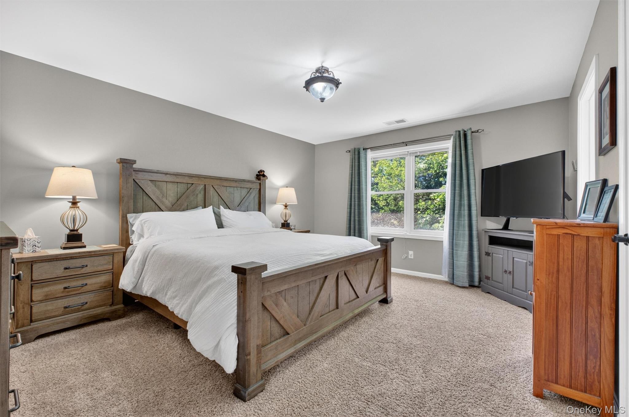 201 Candlestick Hill Road Newburgh, NY 12550 - Photo 16 of 47