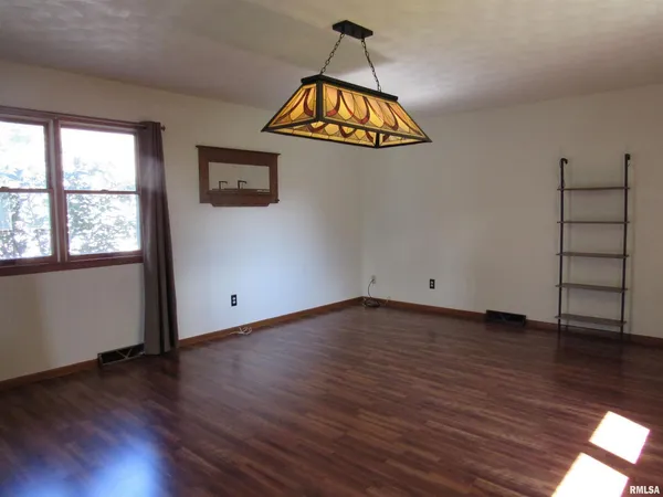 $1,550 | 2154 West 36th Street, Davenport, IA 52806