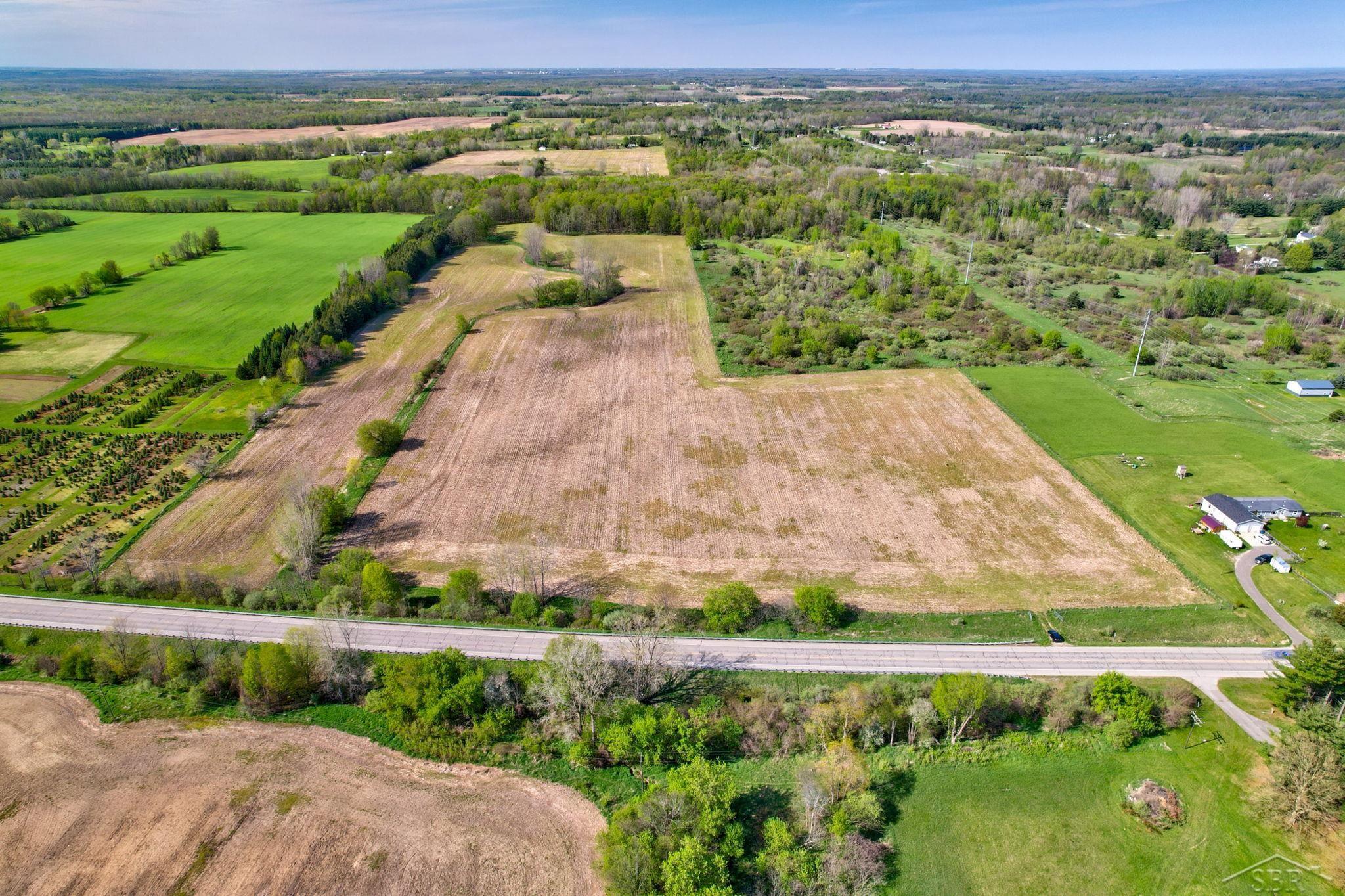 2 West Saginaw Road Fremont, MI 49412 - Photo 3 of 20