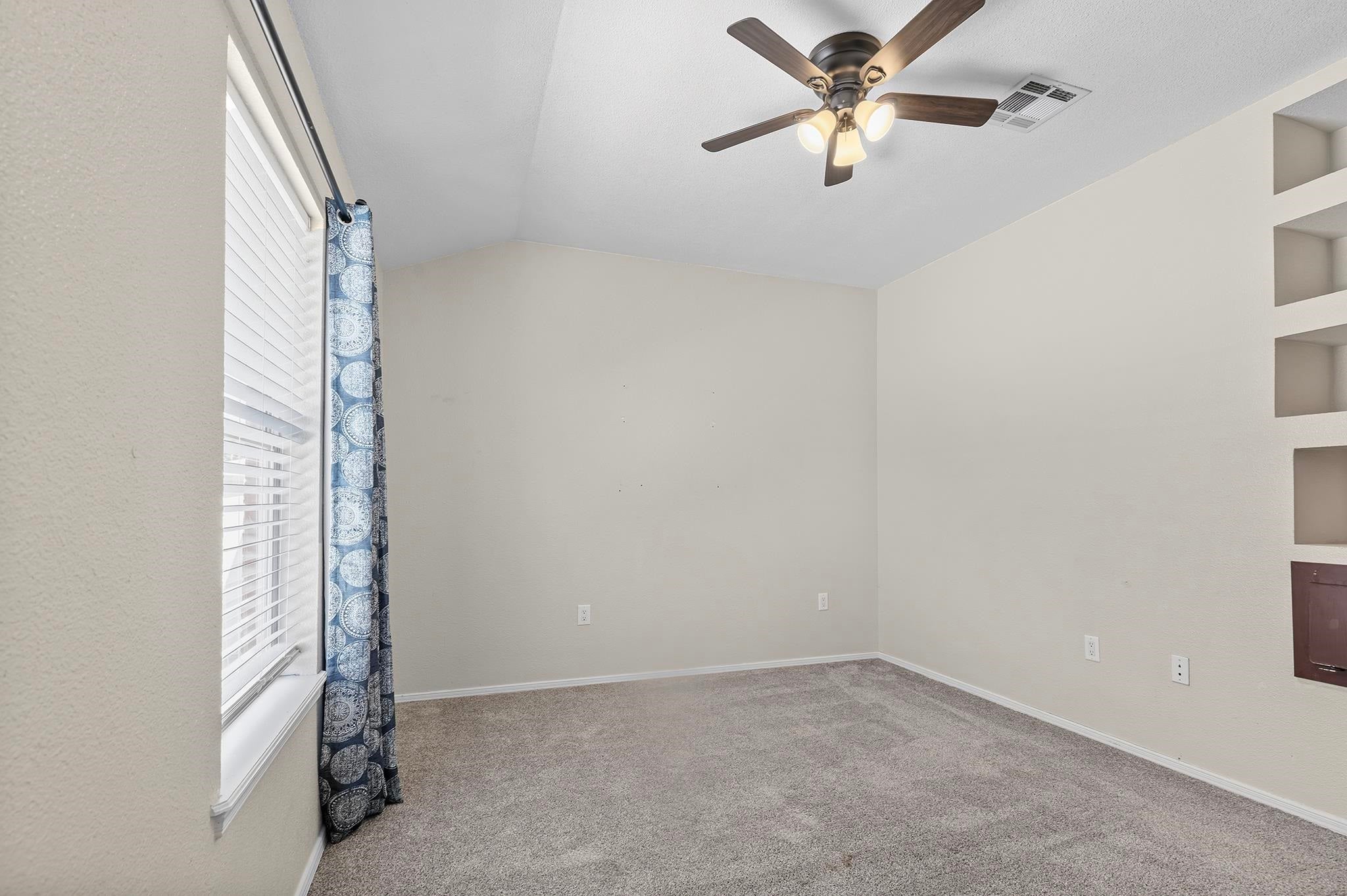 304 Bosque Alamogordo, NM 88310 - Photo 20 of 45 Gallery Image 20
