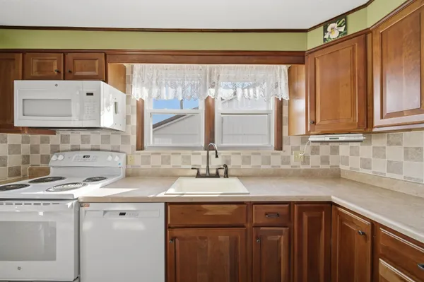 $349,000 | 4126 Highway 64, Mount Morris, IL 61054